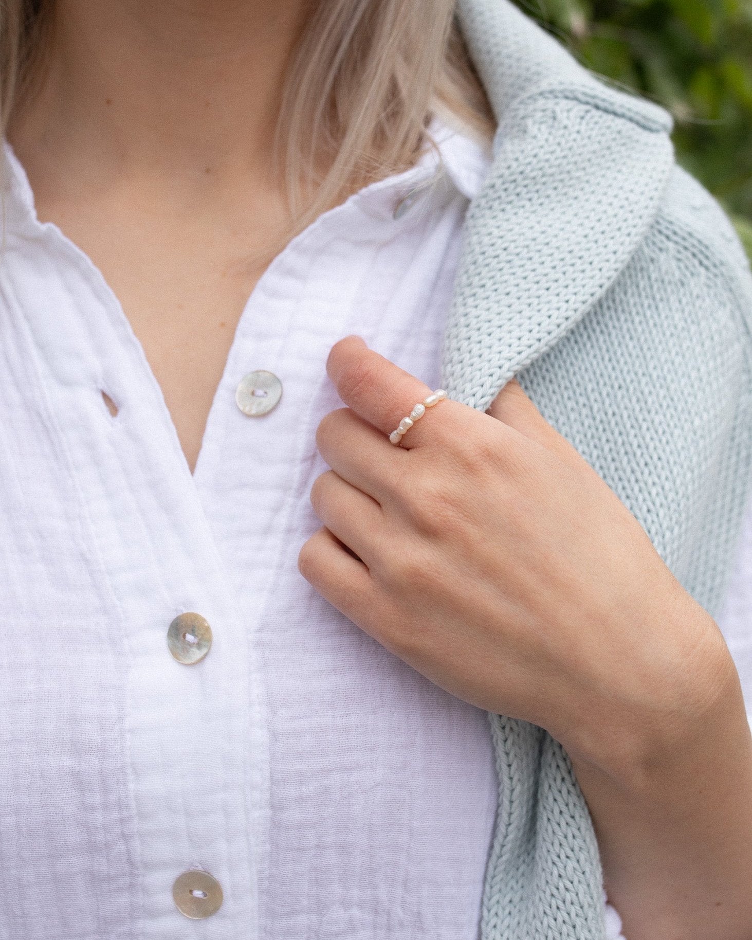 Dainty Pearl Ring