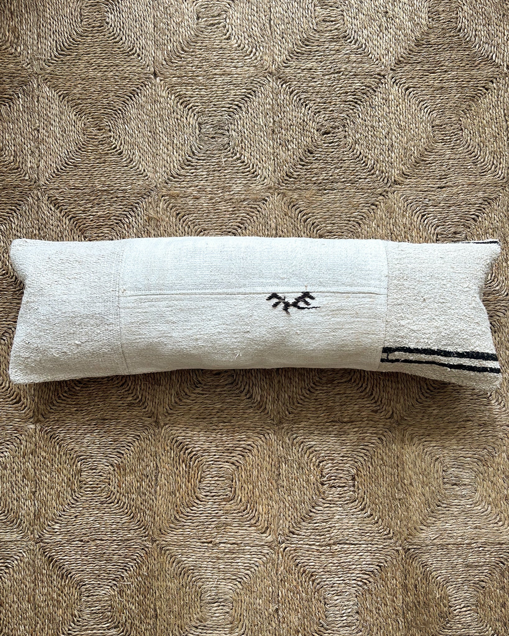 Honest Cotton Hemp Lumbar Pillow Cover No. 3 close-up detail